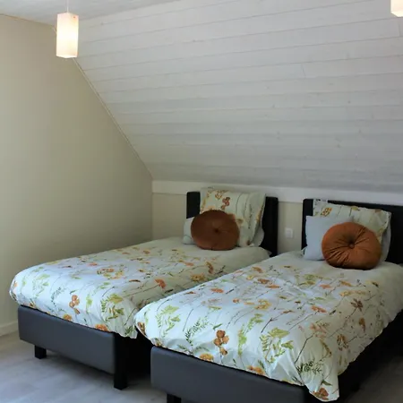 Bibi's Boerderij Oda ve Kahvaltı Veurne